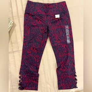 Cropped worked out leggings by Joe Fresh